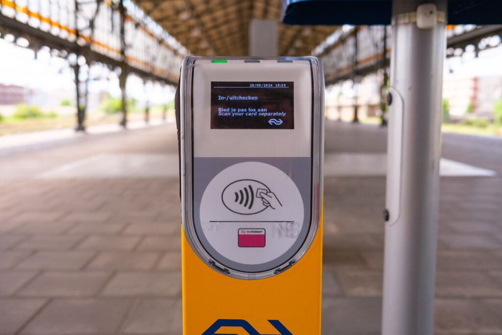 20240528 niederlande ov chipkaart kartenleser checkin checkout ns hengelo